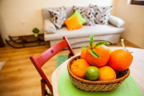 Green Orange Apartment